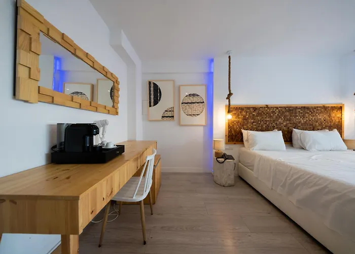 Blue Harbour Boutique